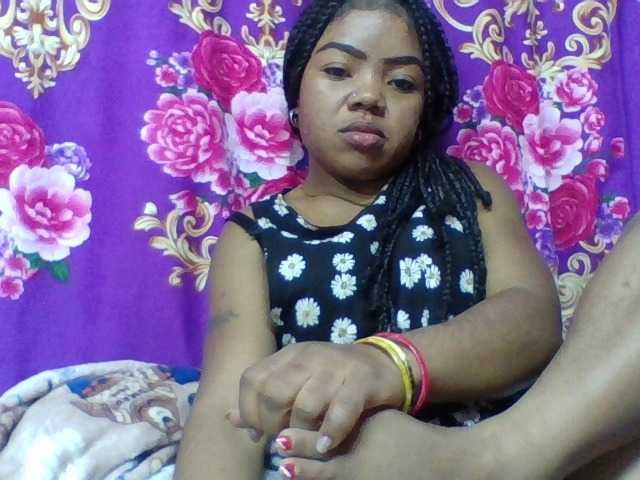 Elyah1a live cam on BongaCams