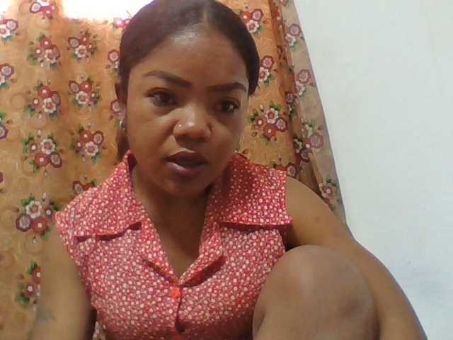 Elyah1a live cam on BongaCams
