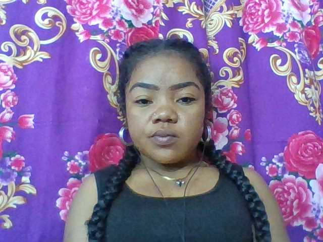 Elyah1a live cam on BongaCams
