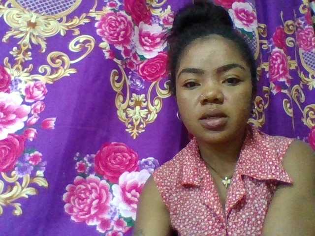 Elyah1a live cam on BongaCams