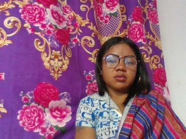 Elyah1a live cam on BongaCams