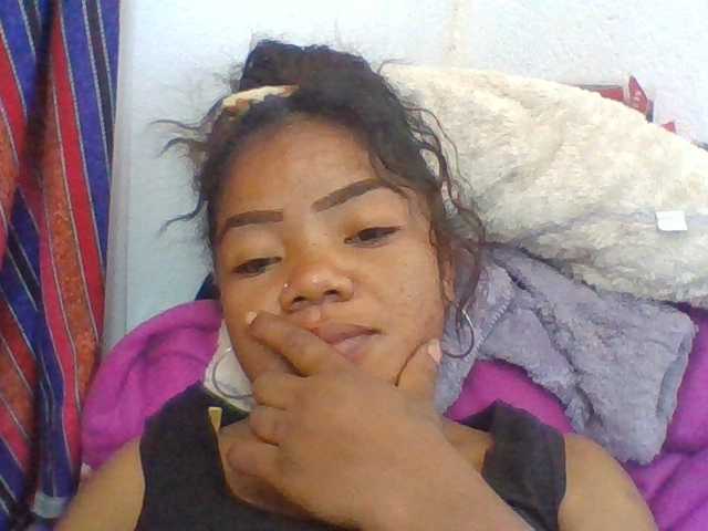 Elyah1a live cam on BongaCams