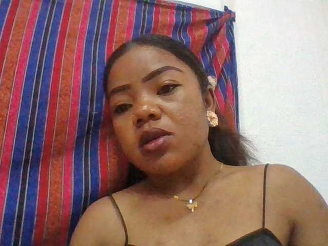 Elyah1a live cam on BongaCams