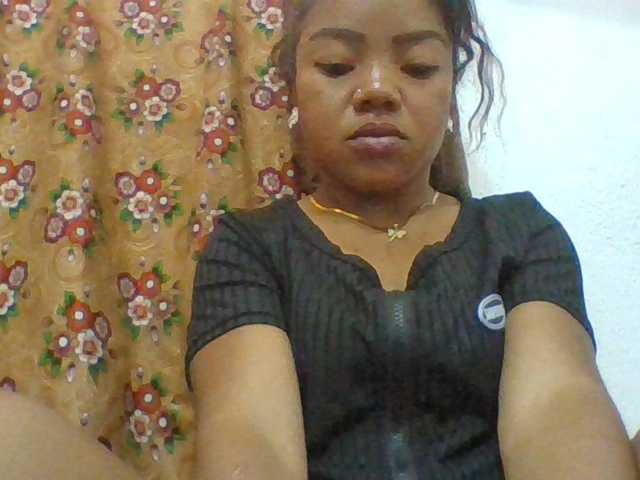 Elyah1a live cam on BongaCams