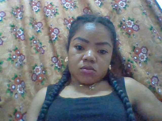 Elyah1a live cam on BongaCams