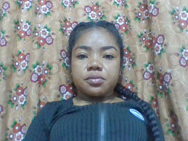 Elyah1a webcam bongacams model stream image
