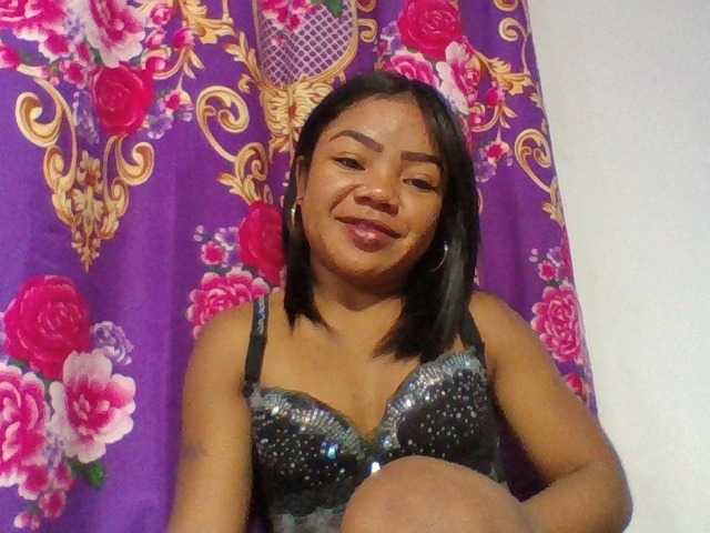 Elyah1a live cam on BongaCams