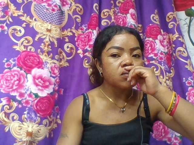 Elyah1a live cam on BongaCams