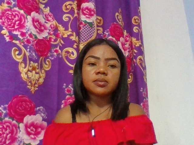 Elyah1a live cam on BongaCams
