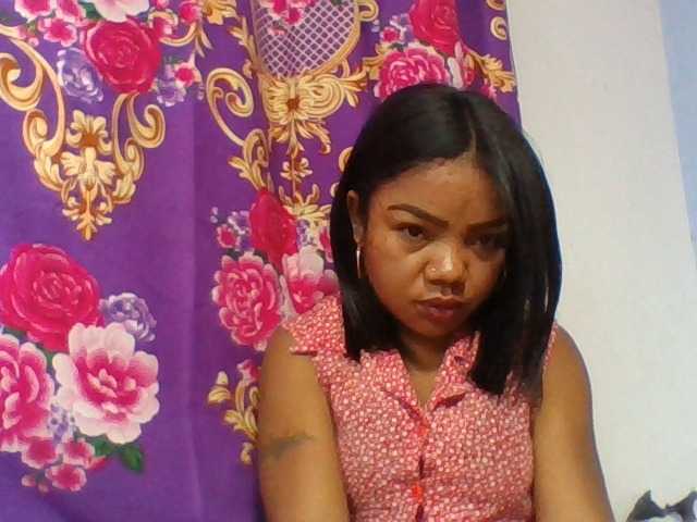 Elyah1a live cam on BongaCams