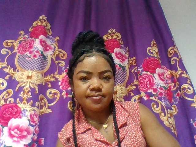 Elyah1a live cam on BongaCams