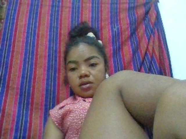 Elyah1a live cam on BongaCams