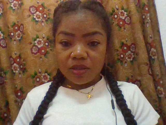 Elyah1a live cam on BongaCams