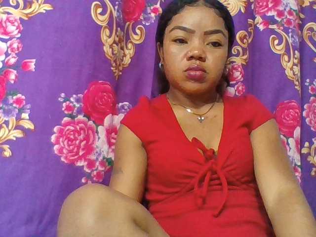 Elyah1a live cam on BongaCams
