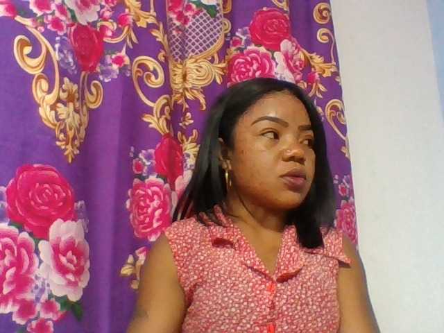 Elyah1a live cam on BongaCams