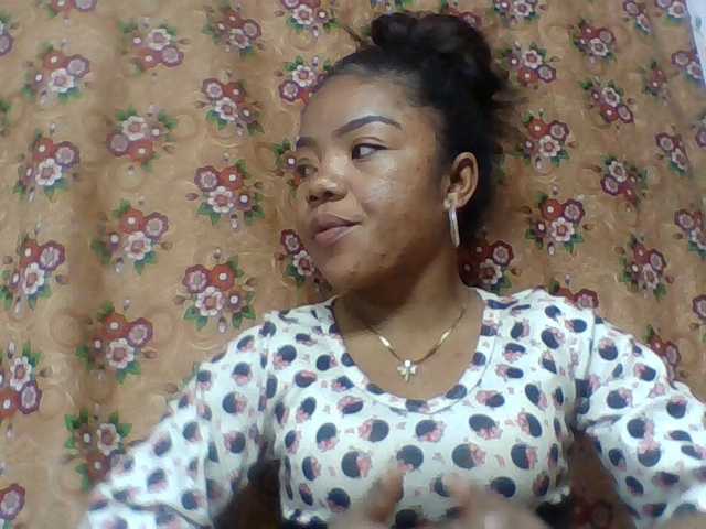 Elyah1a live cam on BongaCams