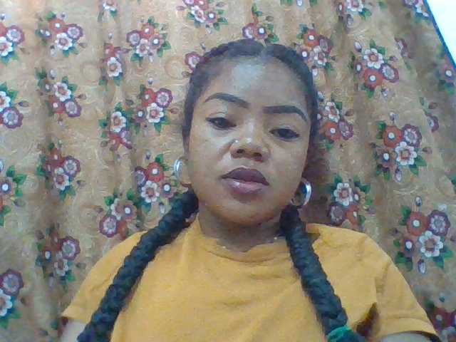 Elyah1a live cam on BongaCams