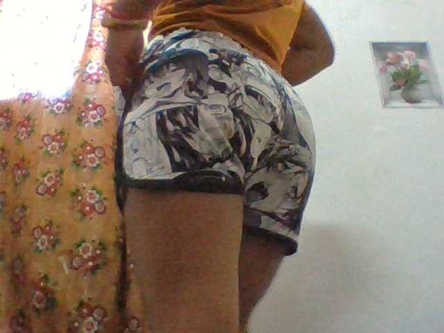 Elyah1a live cam on BongaCams