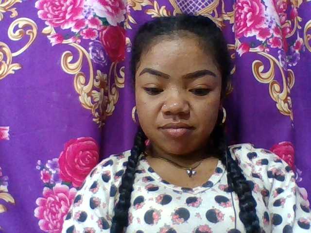 Elyah1a live cam on BongaCams