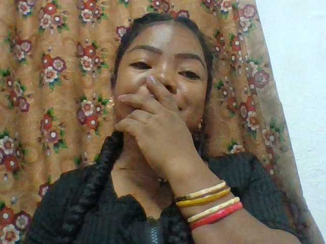Elyah1a live cam on BongaCams