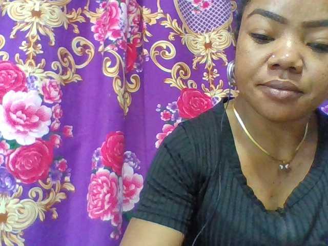 Elyah1a live cam on BongaCams