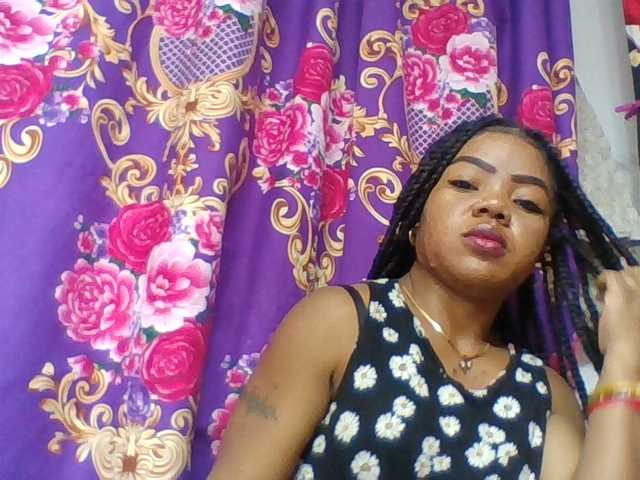 Elyah1a live cam on BongaCams