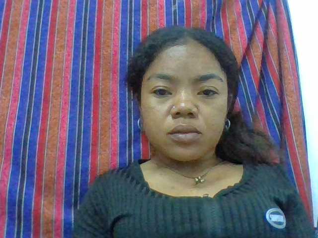 Elyah1a live cam on BongaCams