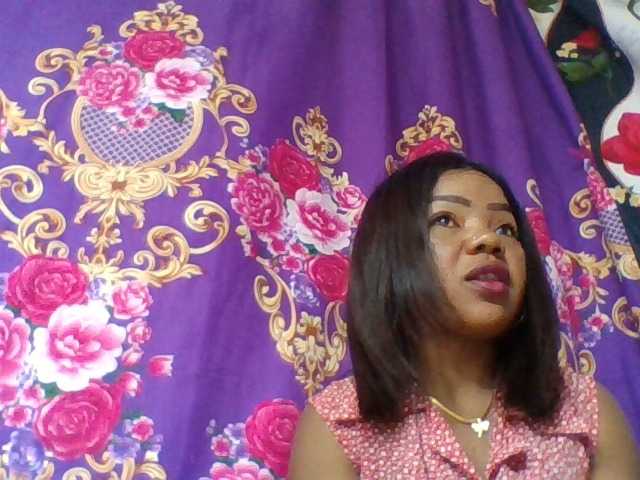 Elyah1a live cam on BongaCams