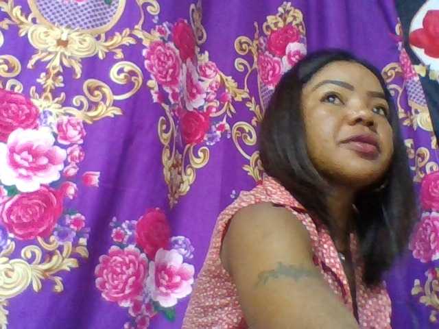Elyah1a live cam on BongaCams