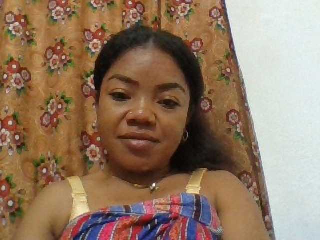 Elyah1a live cam on BongaCams