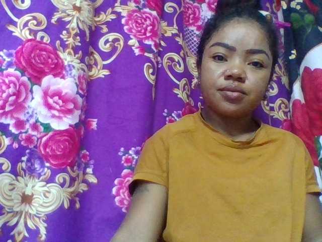 Elyah1a live cam on BongaCams