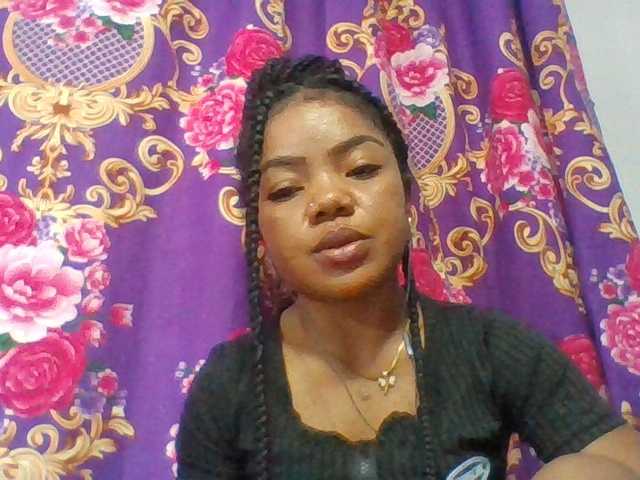 Elyah1a live cam on BongaCams
