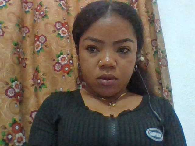Elyah1a live cam on BongaCams