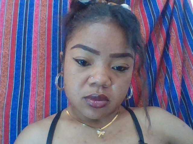 Elyah1a live cam on BongaCams