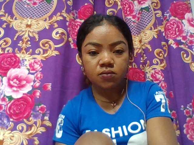 Elyah1a live cam on BongaCams