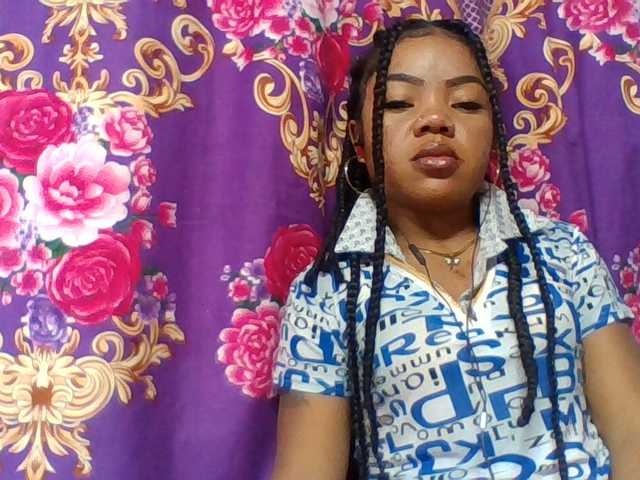 Elyah1a live cam on BongaCams