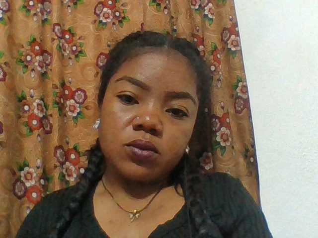 Elyah1a live cam on BongaCams