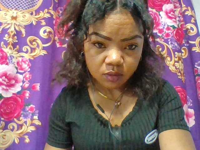 Elyah1a live cam on BongaCams