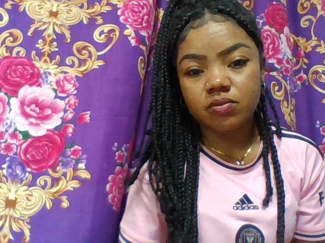 Elyah1a live cam on BongaCams