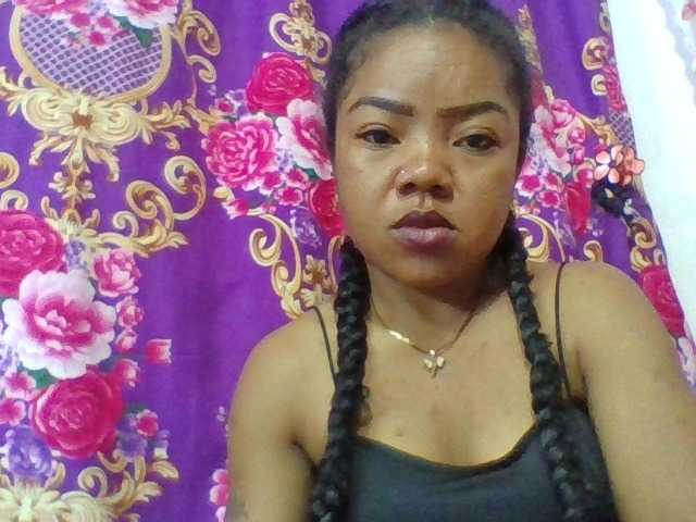 Elyah1a live cam on BongaCams