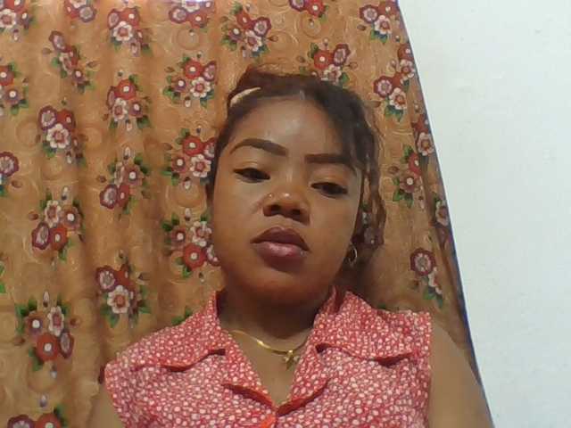 Elyah1a live cam on BongaCams