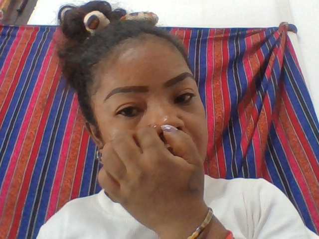 Elyah1a live cam on BongaCams