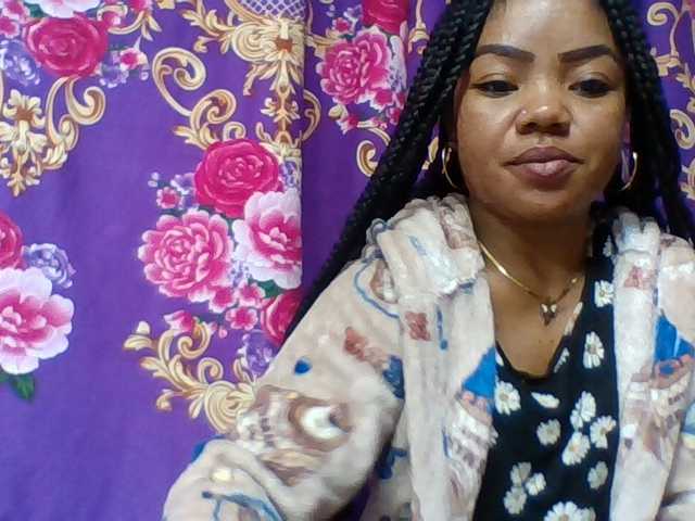 Elyah1a live cam on BongaCams