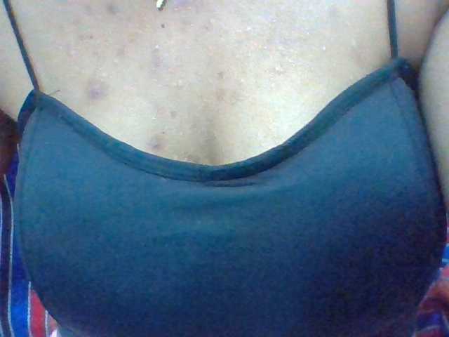 Elyah1a live cam on BongaCams
