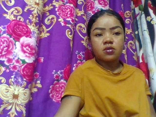 Elyah1a live cam on BongaCams