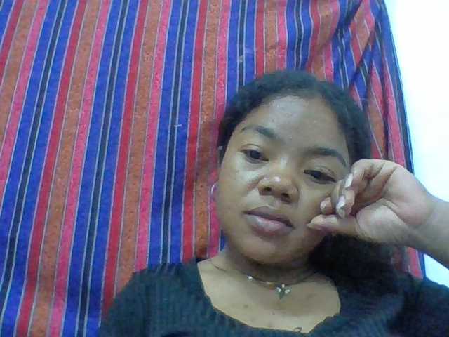 Elyah1a live cam on BongaCams