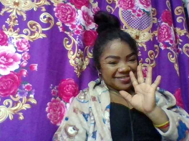 Elyah1a live cam on BongaCams