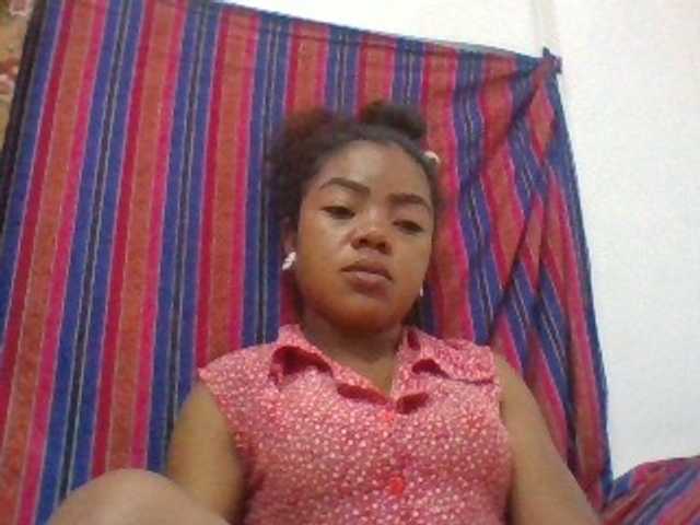 Elyah1a live cam on BongaCams