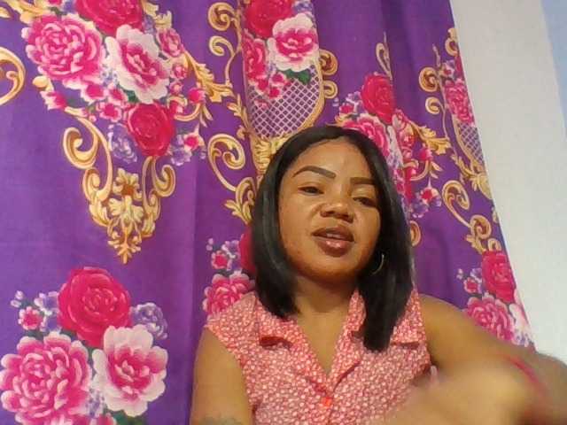 Elyah1a live cam on BongaCams