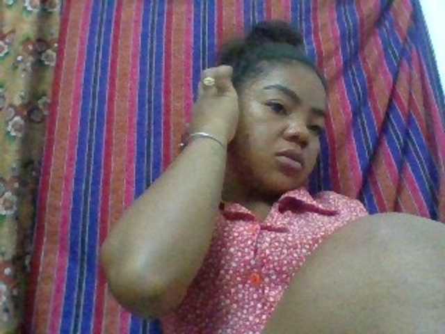 Elyah1a live cam on BongaCams